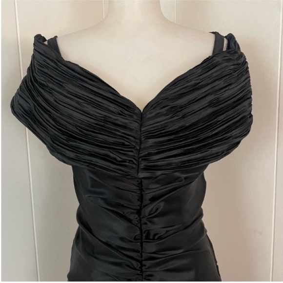 Vintage 70s 80s Trumpet Dress Women’s M V-Neck Ruched Midi Fitted - Picture 2 of 13